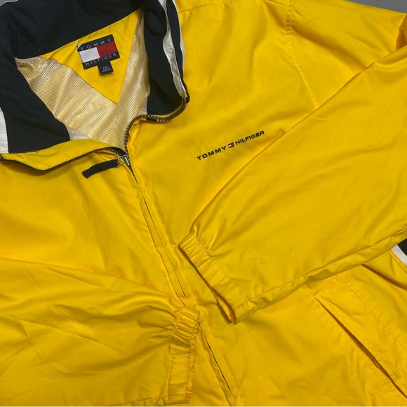 Tommy Hilfiger Full Zip Windbreaker jacket - Picture 3 of 4